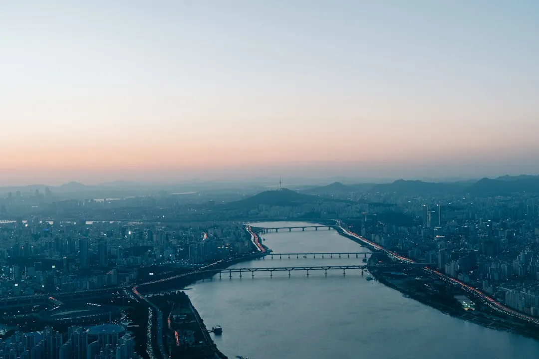计量校准中常见误差来源解析与仪器检测数据准确性提升方法